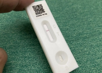 确诊第4天做RTK检测 凯里：结果呈阴可结束隔离