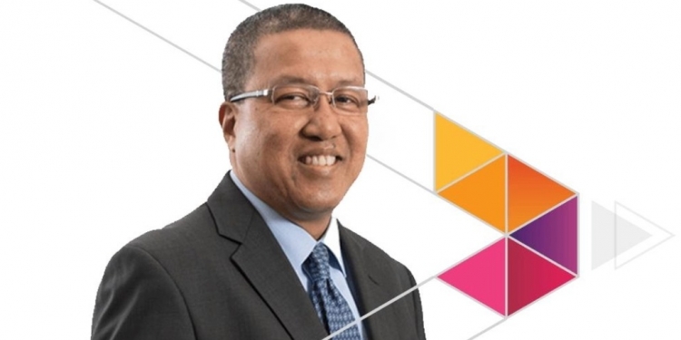 服务不到18个月  依扎丁月尾卸任亚通总裁兼集团CEO