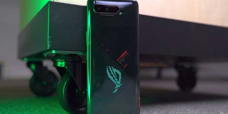 终极游戏手机ROG Phone 6 将于705发布