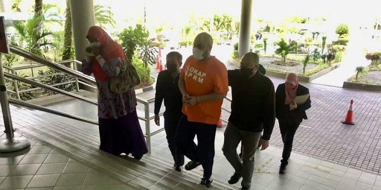 电讯公司CEO涉收贿20万 遭反贪会逮捕