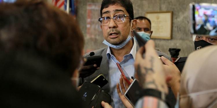 恐变成“1MDB”  扎希迪促反贪会调查DNB 5G计划