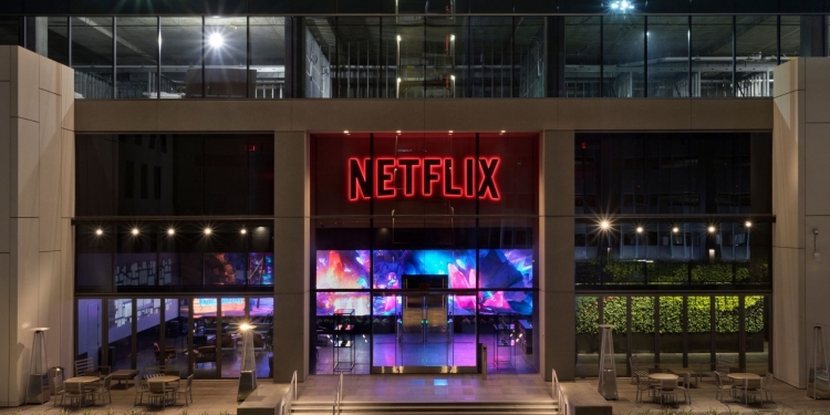 Netflix携手Microsoft 将推出含广告低价订阅配套