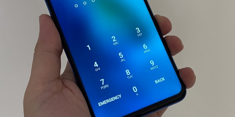 吸烟管制法案 授权执法人员有权搜查甚至要求提供密码