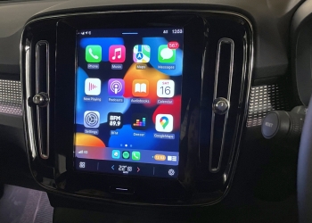 纯电动版Volvo XC40 开始支持苹果CarPlay