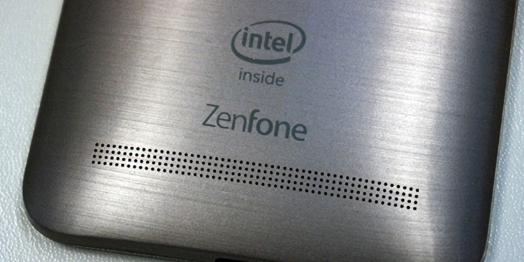 Intel与MediaTek合作 代工制造智能边缘设备芯片