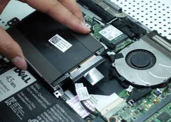 神奇的旋律？千万不要在旧笔电播珍妮杰克逊这首歌！