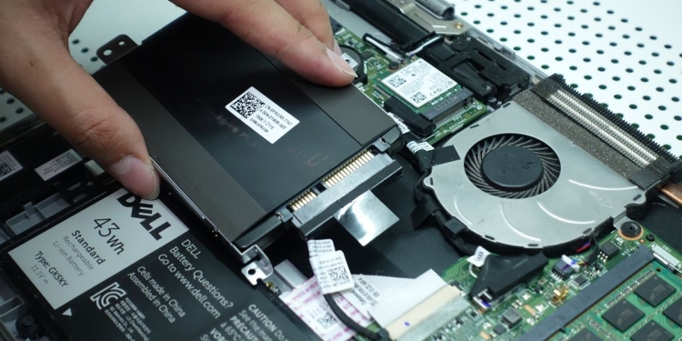 神奇的旋律？千万不要在旧笔电播珍妮杰克逊这首歌！