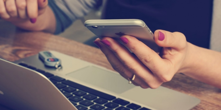 “网络钓鱼”的马来语是什么？国家语文出版局为你解答