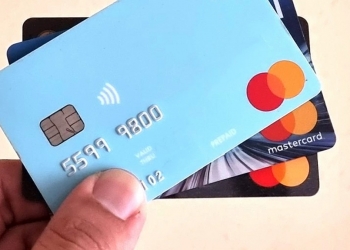 刷信用卡遇到商家征收附加费？消费者可以这样举报