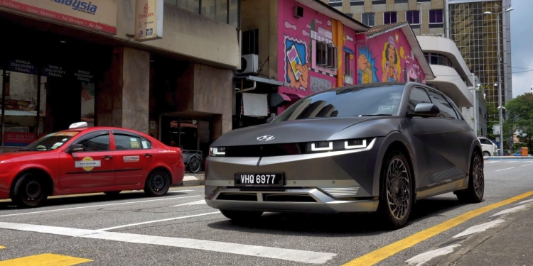 来玩Celcom“Spin to Score” 有机会赢走Hyundai Ioniq 5 Plus电动车