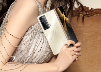 搭载骁龙8+ Gen 1处理器 Honor Magic Vs 1123发布