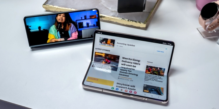 商务用户增幅最大！三星折叠机出货量同比增长73%