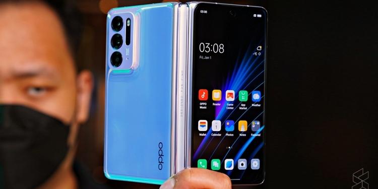 网传垂直外屏亮眼！Oppo新款折叠机料与Galaxy Z Flip 4竞争