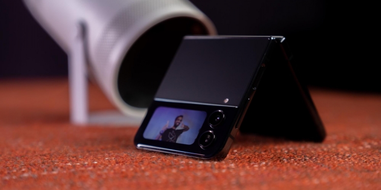 潮人必备!Samsung Galaxy Z Flip Bespoke Edition让你打造专属格调