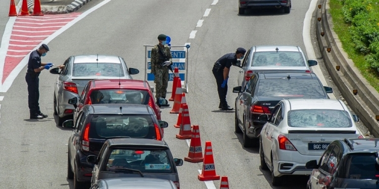 别让执法行动徒劳无功！隆总警长：勿在Waze分享路障资讯