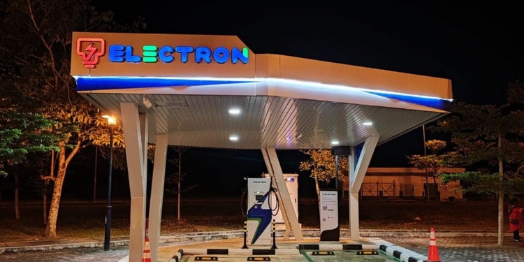 国能今年将在6大道休息站 新增电动车充电站