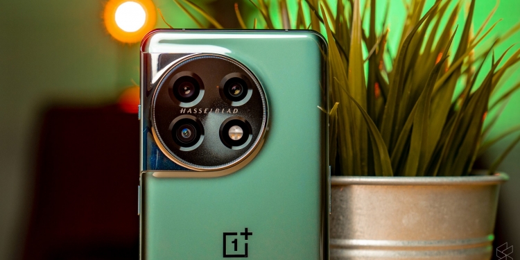 料下半年亮相！OnePlus宣布推出折叠手机  