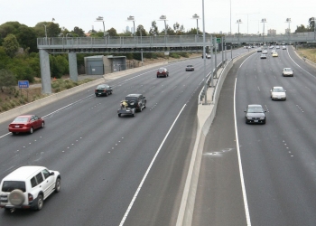 工程部长称“MLFF”为“多车道快速流动系统” 看看是什么原因？