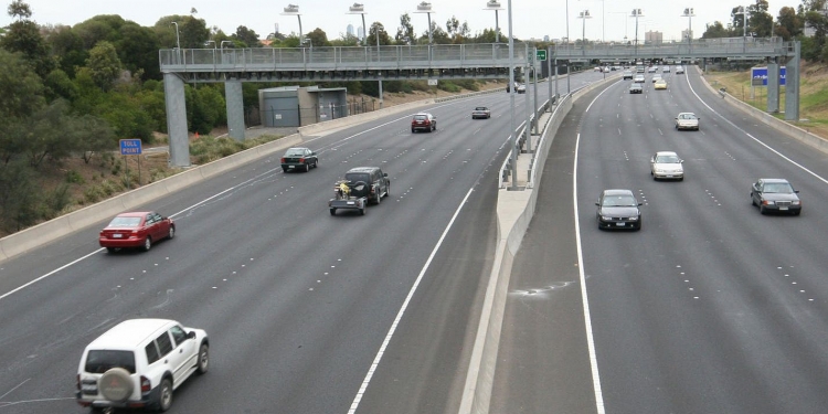 工程部长称“MLFF”为“多车道快速流动系统” 看看是什么原因？