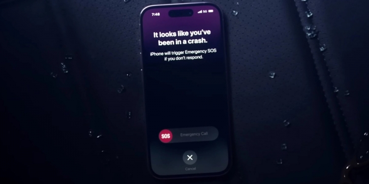 意外触发碰撞检测功能？苹果更新建议：勿挂断紧急呼叫