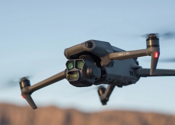 从RM9799起！DJI三摄像头Mavic 3 Pro无人机开放预购