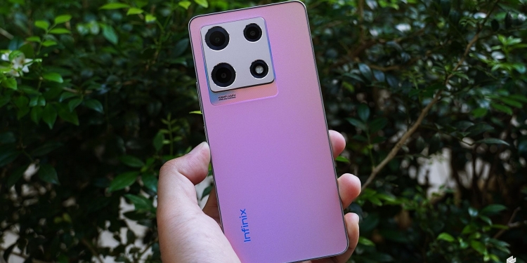 最便宜无线充电手机来了！ Infinix Note 30 Pro售RM899