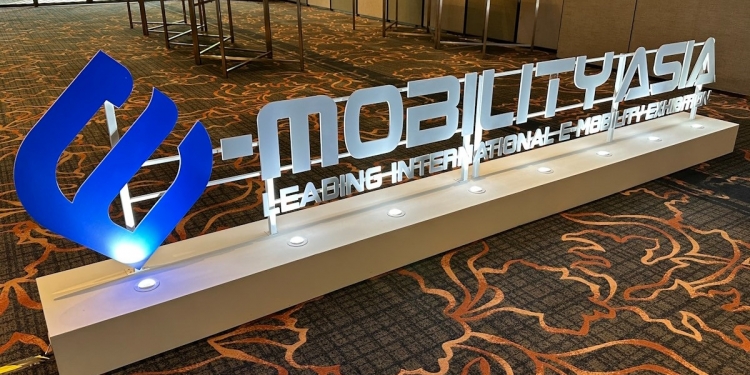 各国齐聚展示新技术!首届亚洲电动车展11月开跑