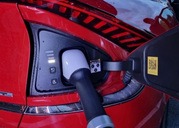 Petronas Gambang（西行）50kW电动车充电桩暂时无法使用！