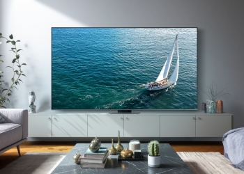 凡购买全新98寸QLED/77寸OLED电视 三星送你可旋转The Sero