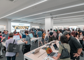 落户双威金字塔！Switch首家苹果高级合作伙伴店开业有大折扣