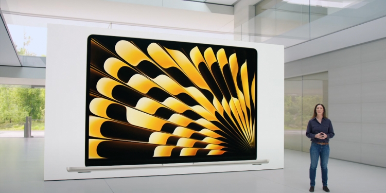 搭载M2芯片续航18小时！ MacBook Air 15大马开卖