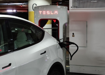 已拟定电动车充电桩安装指南 消拯局：呈地政部做决定