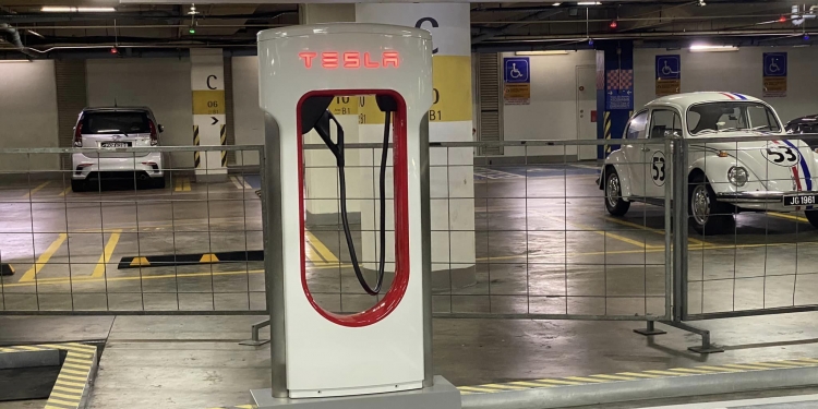 计划安装更多超级充电站 特斯拉与多家本地发展商签约