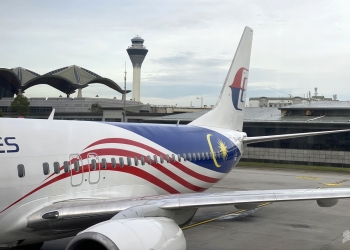 马航全新737-8飞机将采用新尾翼标志设计