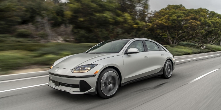 Hyundai Ioniq 6续航里程 比Tesla Model Y更久