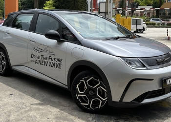 大马BYD Dolphin标准版和增程版 两款差价RM2.5万！