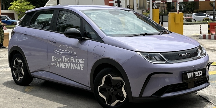 宣传手册没珊瑚粉或马尔代夫紫版BYD Dolphin？你仍可预订的！