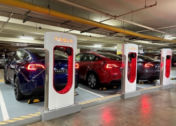 特斯拉超级充电站及目的地充电站入驻双威大盒子商城