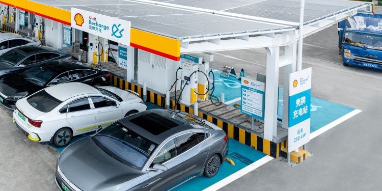 有258个充电桩！Shell联手BYD在中国建全球最大电动车充电站
