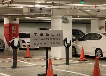 特斯拉在双威伟乐城设立目的地充电器