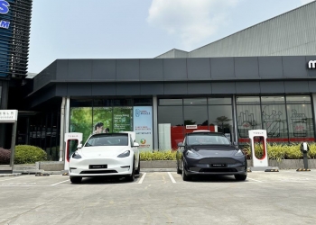 特斯拉去到南马了！ 民众可到新山双威大盒子商城体验Model Y