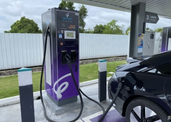 北上更方便！马石油柔府停车处设有180kW Gentari直流充电器