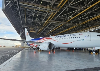 马航首架波音737-8航班飞亚庇!