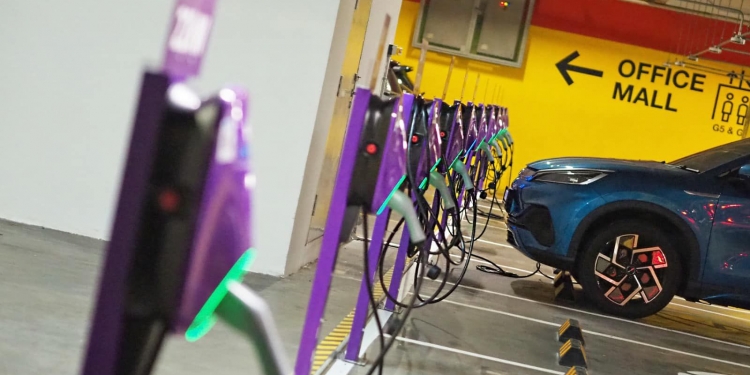 雪州Paradigm Mall增设10个Gentari电动车充电桩