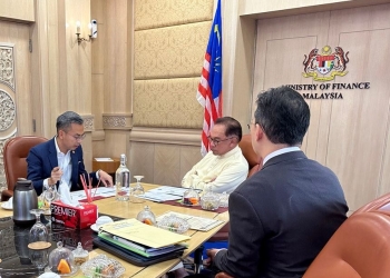 为何分拆通讯与数码部？安华：不满意信息传播成效！