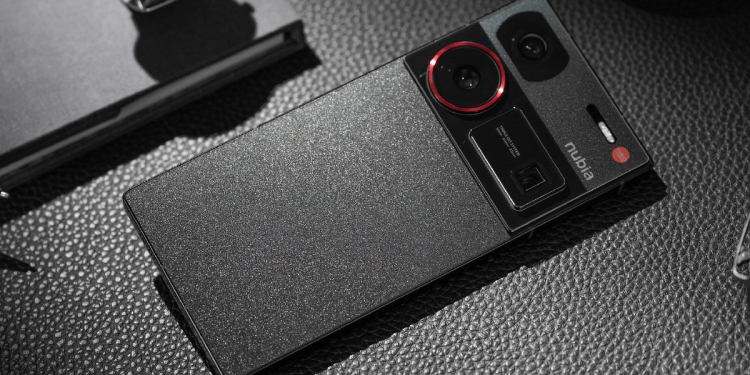 开卖折扣高达RM800!Nubia Z60 Ultra圣诞节上架Lazada