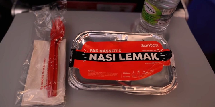 不仅行李费 亚航飞机餐和其他附加项目价格亦会浮动