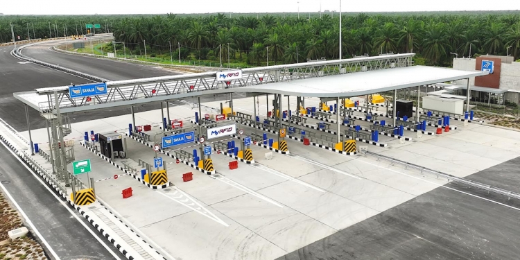 亚三爪哇收费站不再免费 看看民众需付多少