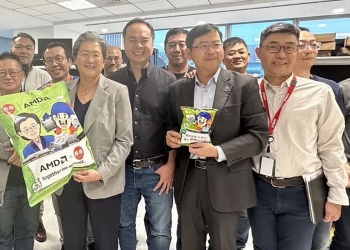 AMD用台湾零食“乖乖”保佑设备顺利运行