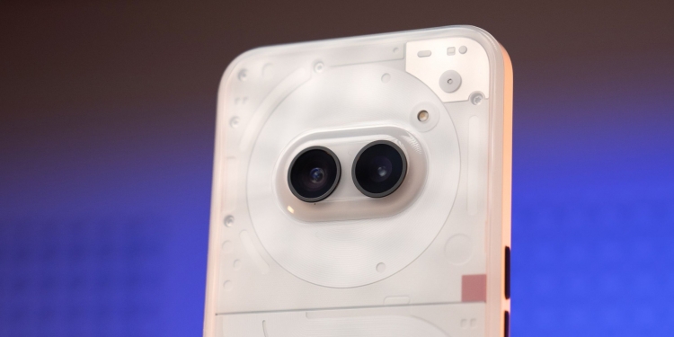 签购Yes 5G配套可免费获取Nothing Phone (2a)